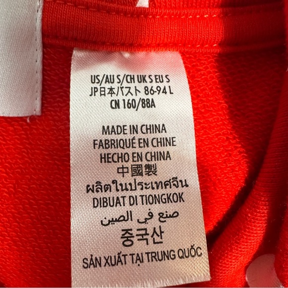 Disney size small Minnie Mouse zip front hoodie with ears. Red/white polka dot. - Picture 7 of 10